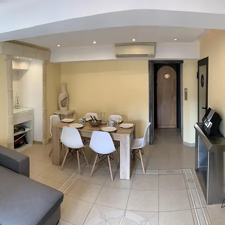 Daire Les Pieds Dans L'eau ! *