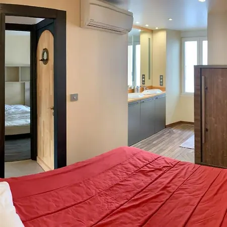 Апартаменты Les Pieds Dans L'eau ! *