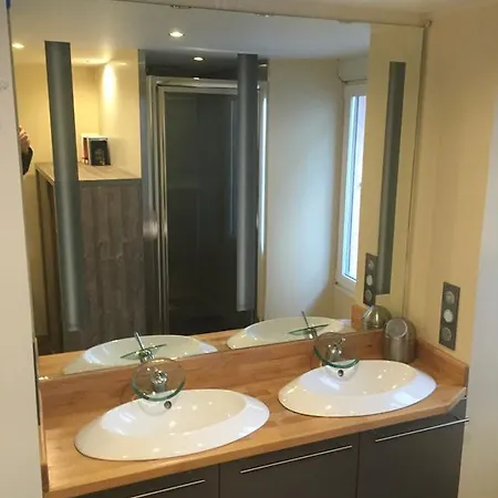 Les Pieds Dans L'eau ! Daire