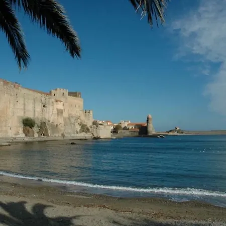 Les Pieds Dans L'eau ! Апартаменты *